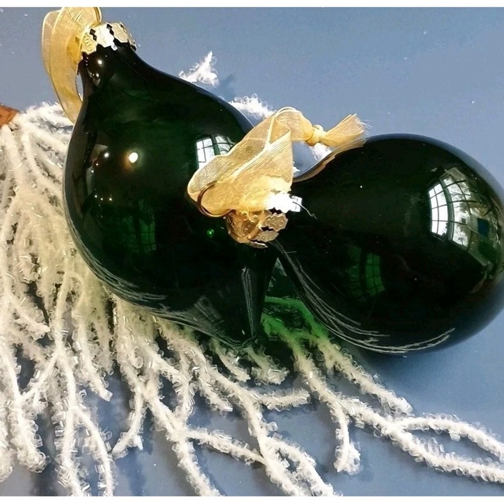 Pair‎ Of Frontgate Emerald Green Gold Glass Ornaments Teardrop